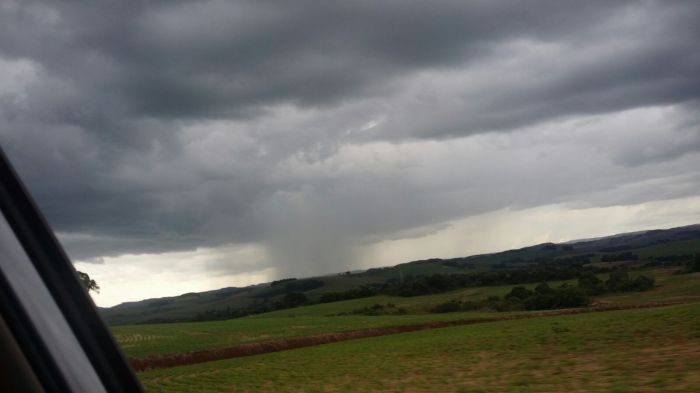 Imagem do dia - Chuvas em Faxinal dos Guedes (SC), na Fazenda Reginato