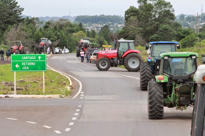 Protesto contra o emplacamento - Santiago/RS