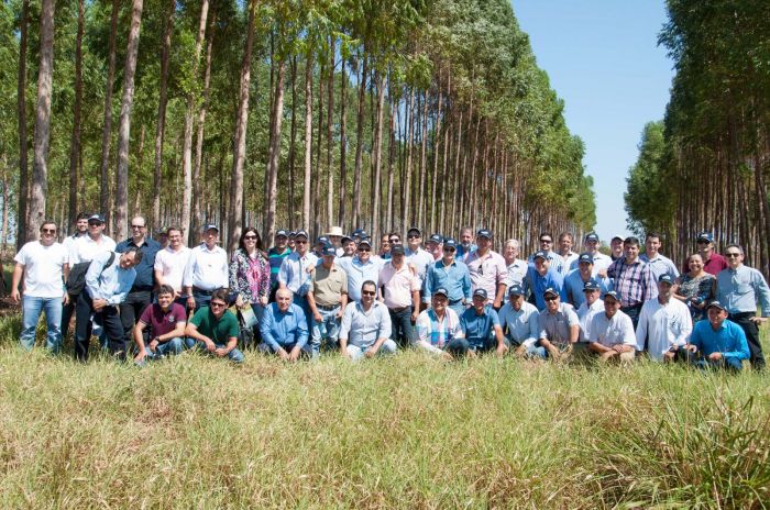 Imagem do dia - Caravana de produtores rurais de Goiás em visita a Embrapa Gado de Corte em Campo Grande (MS). Envio de José Roberto Brucceli