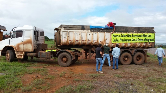Protesto contra o emplacamento - Formosa/GO
