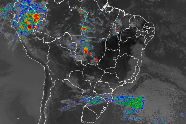 Imagem de satélite nesta terça-feira (24) em todo o Brasil - Fonte: Inmet