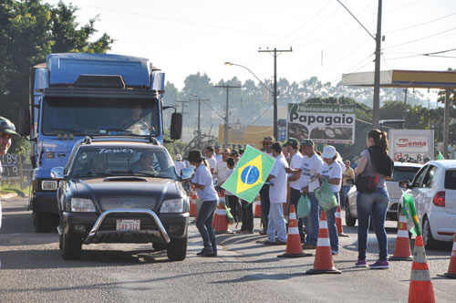 Protesto em Guaíra contra invasões