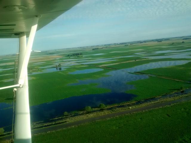 Áreas alagadas em Henderson, Buenos Aires (Argentina)