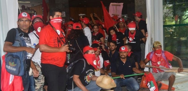 Invasão do MST ao Ministério da Agricultura - Fonte: Agência Brasil