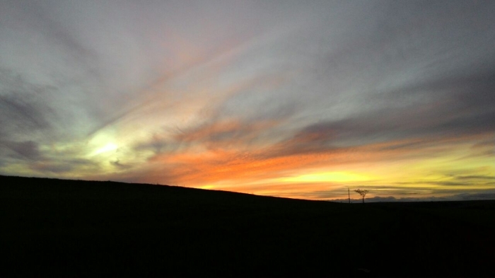 Imagem do dia - Pôr do sol em Catanduvas (PR). Enviado por Luciano Zin