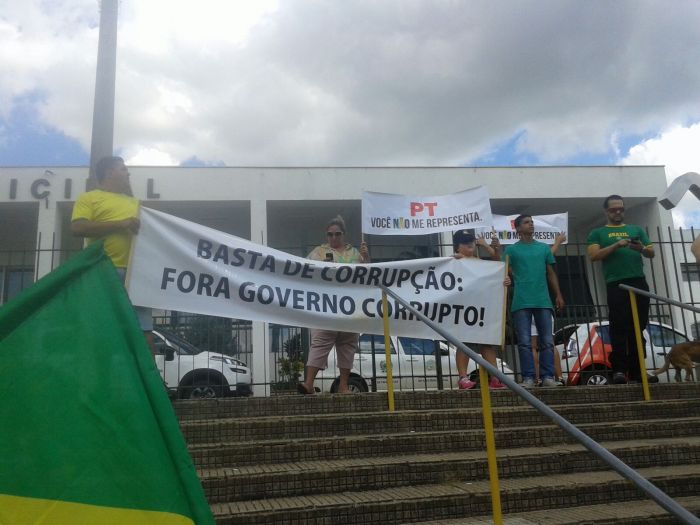 Imagem do dia - Manifestação em Três Pontas (MG)