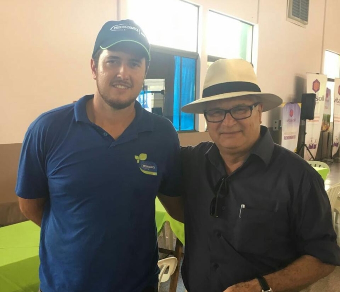 Imagem do dia - Edimar Argenton e João Batista Olivi na Expo Agro Coopasam, no Paraguai