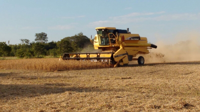 Imagem do dia - Colheita de soja em Alto Alegre (RR), do produtor Anderson Gibbert