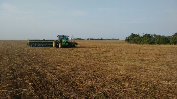 Imagem do dia - Início do plantio de soja em Itanhangá (MT), na Fazenda Manguerinha, na propriedade de Cláudio José Calgaro