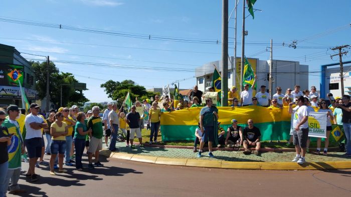 Imagem do dia - Manifestação em Marechal Cândido Rondon (PR). Enviado por Renato Wiebrabtz