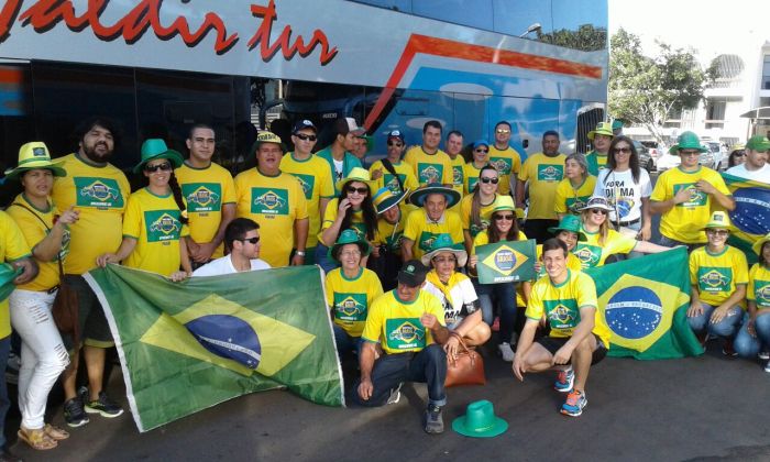 Imagem do dia - Caravana de Terra Roxa e Guaíra (PR) para as mobilizações em Brasília